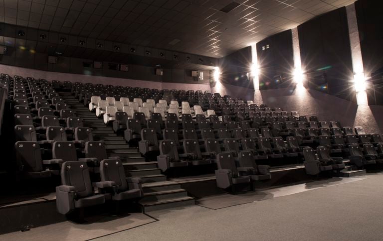 FAN_CINES_SALA_DOS02